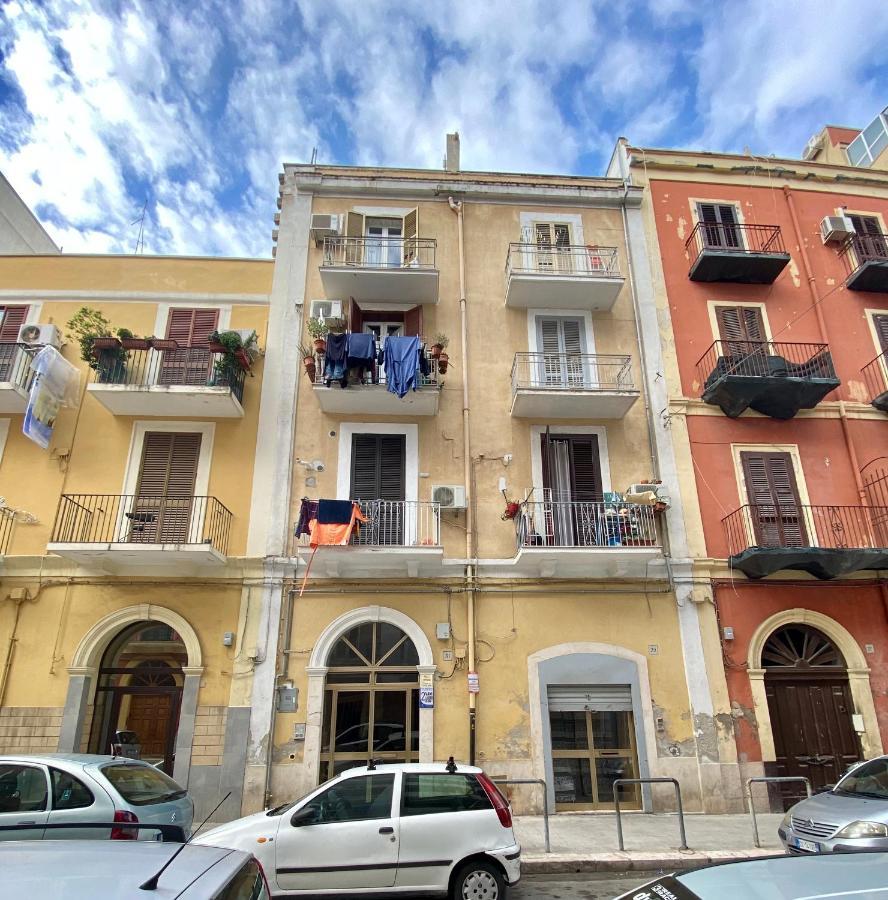 Pisani Apartment Bari Exteriör bild